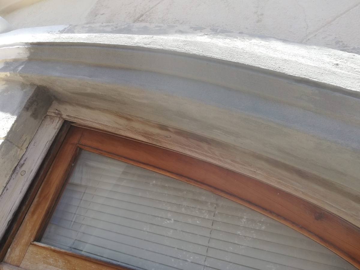 Detalle del trabajo de restauración en la fachada