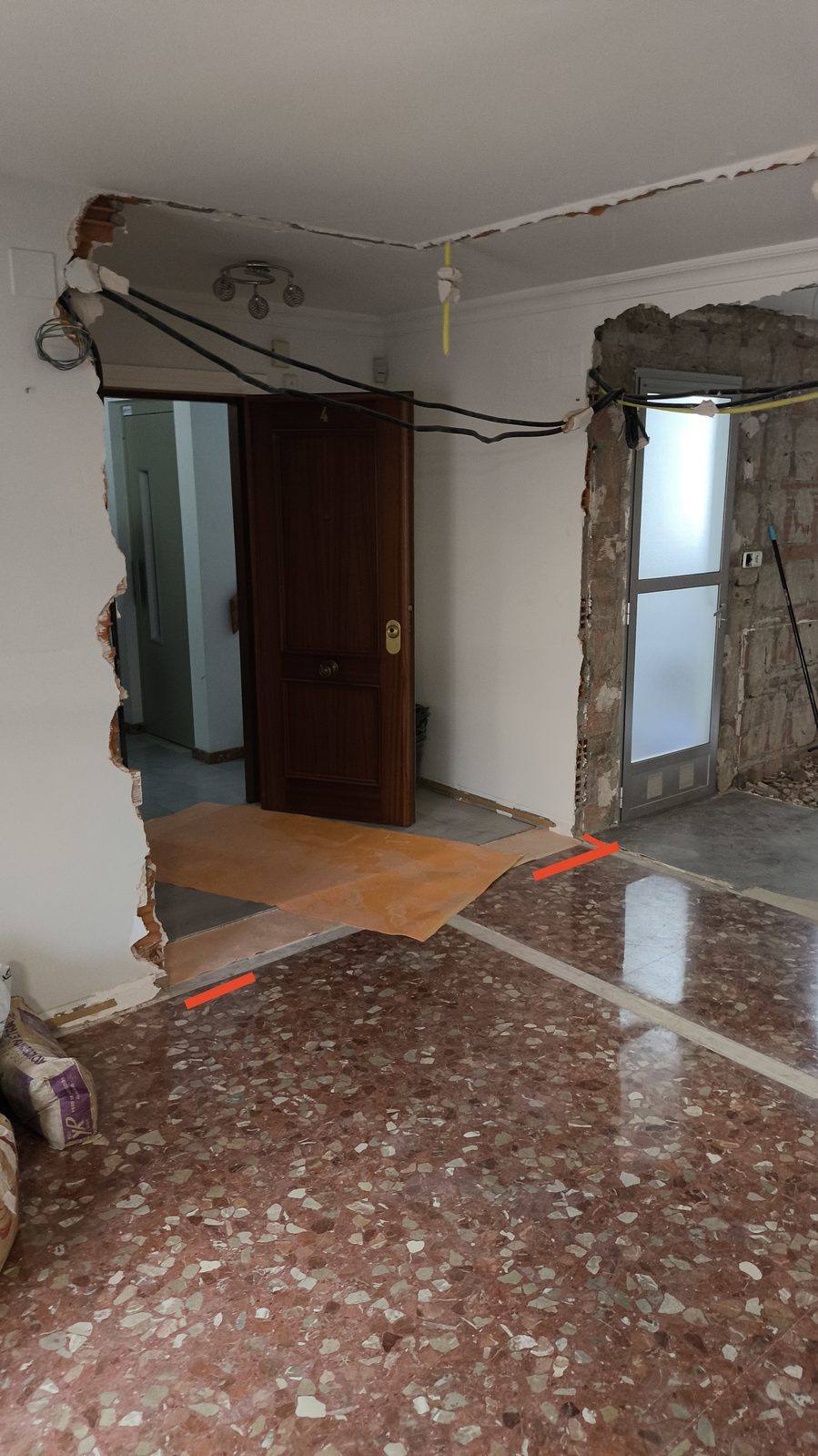 Piso antes de la reforma integral, en Alzira