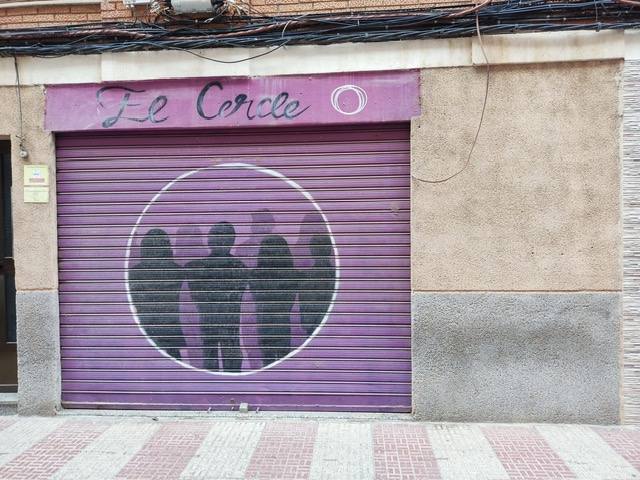 Fachada del local comercial antes de la reforma integral